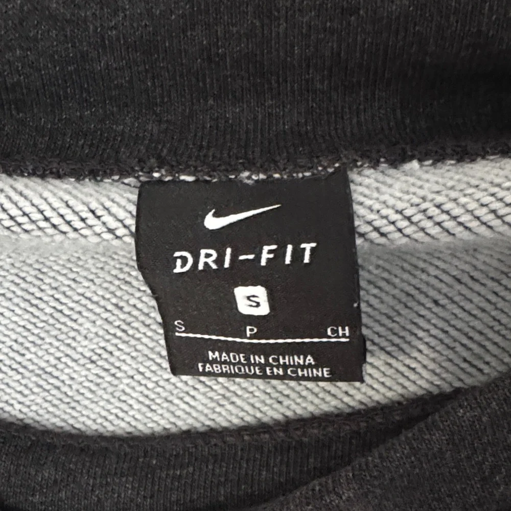 Nike Gray Dri-Fit Cropped Sweatshirt - Picture 2 of 6